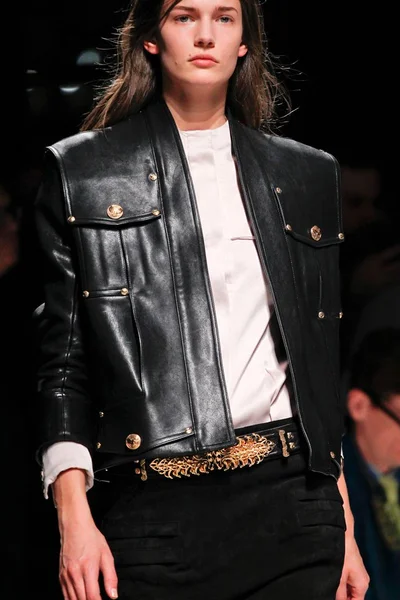 Look 52